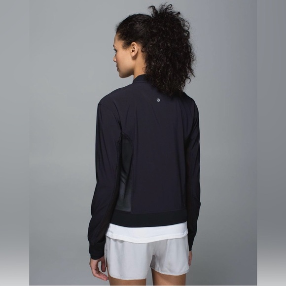 LULULEMON Noir Jacket II Black NWOT Size 4 - Picture 1 of 10